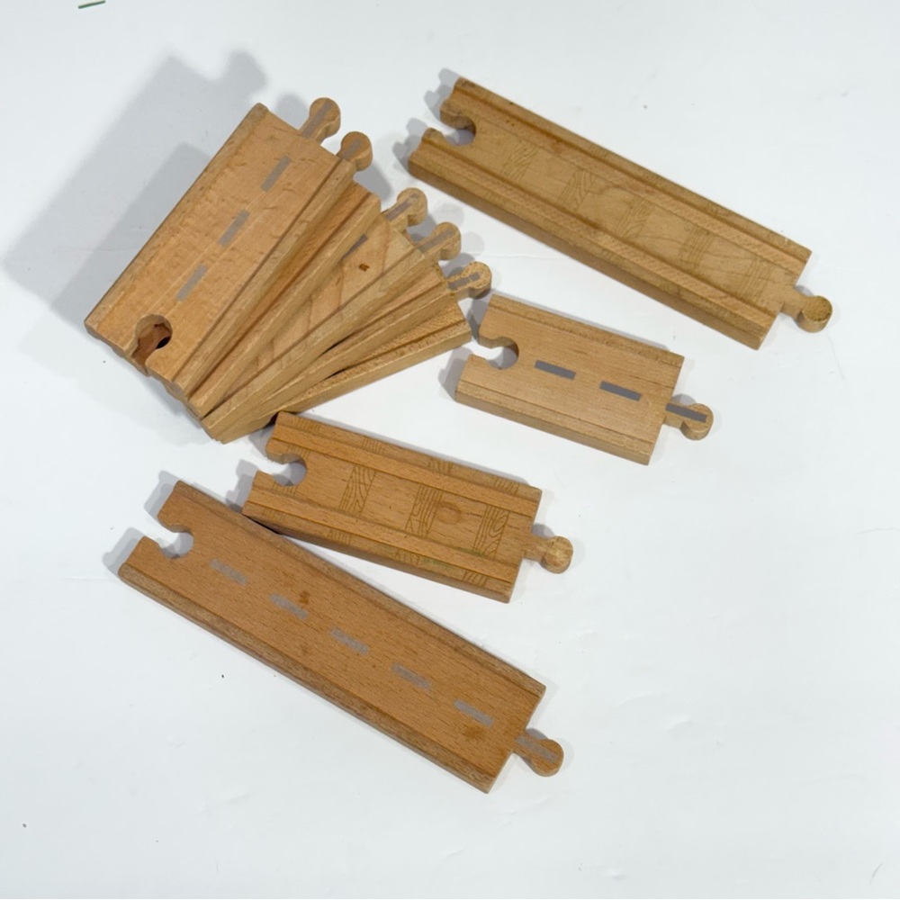 Vintage 9 pc lot Thomas the Train & Friends Brio Wooden Straight Tracks 3 Sizes